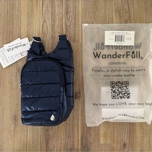 WanderFull Navy Quilted Hydro Bag for Travel